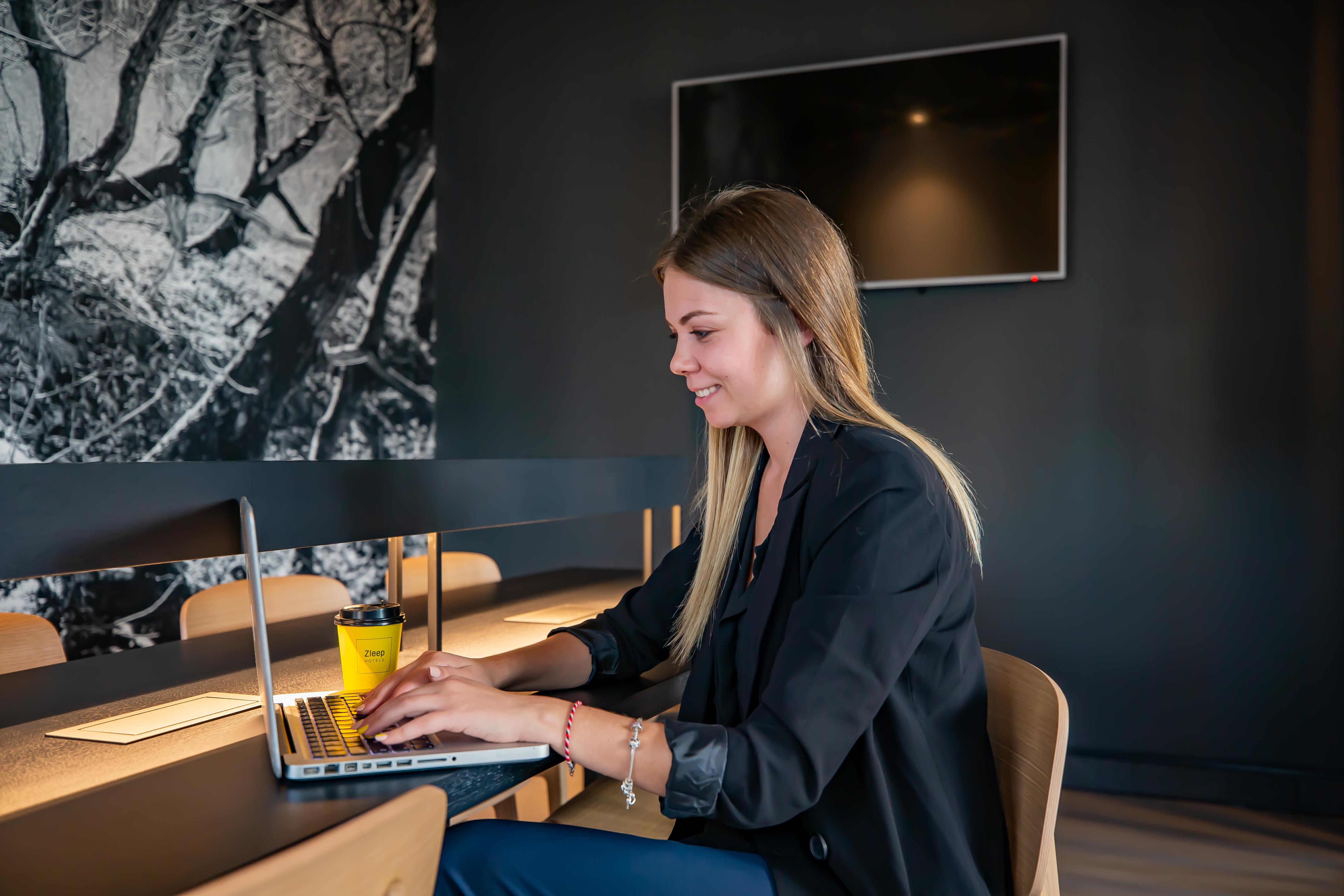 First Hotel Stockholm North Upplands-Väsby Dış mekan fotoğraf