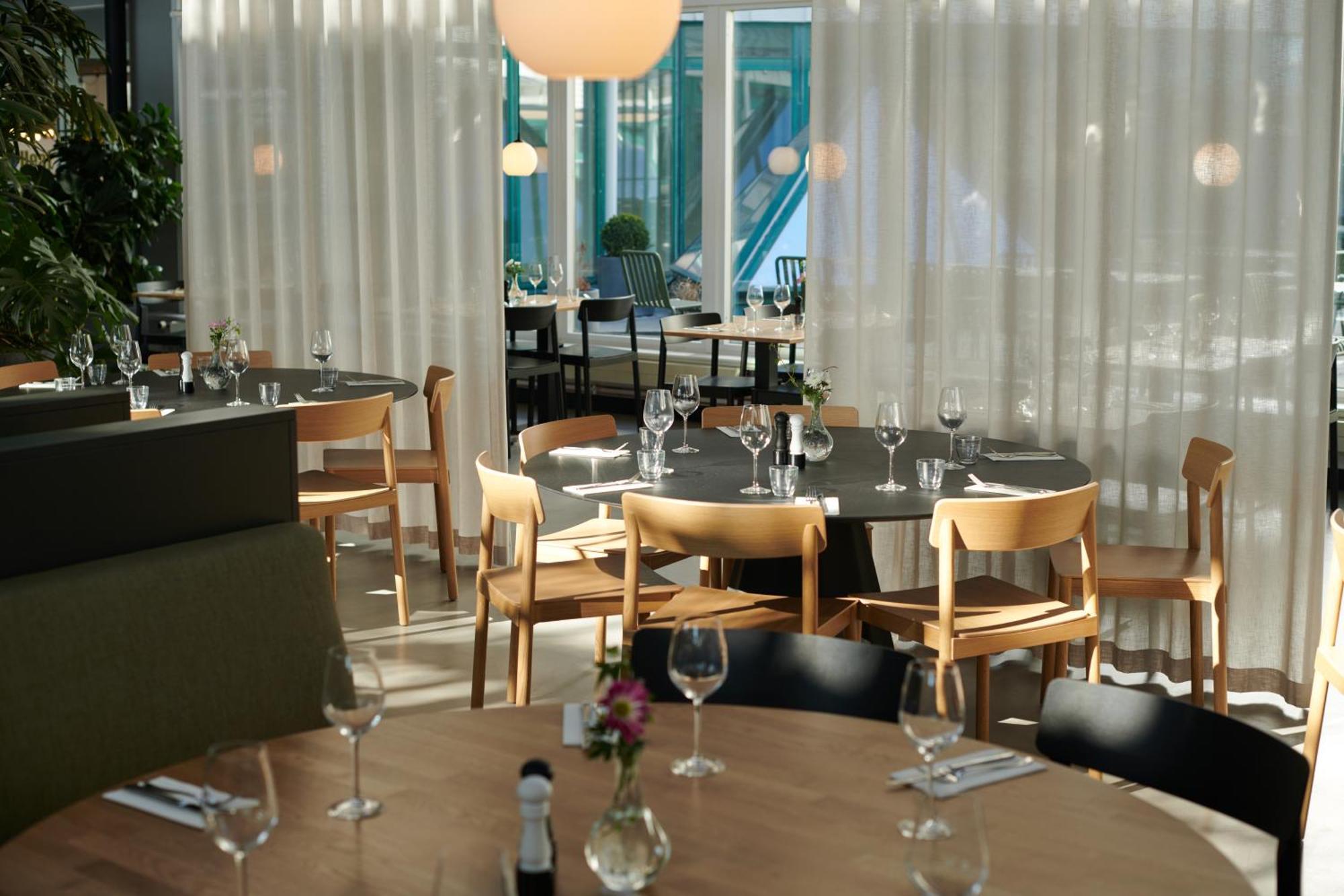 First Hotel Stockholm North Upplands-Väsby Dış mekan fotoğraf